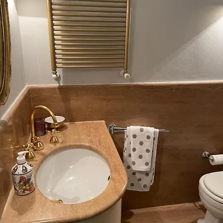 Апартаменти Accademia Dream